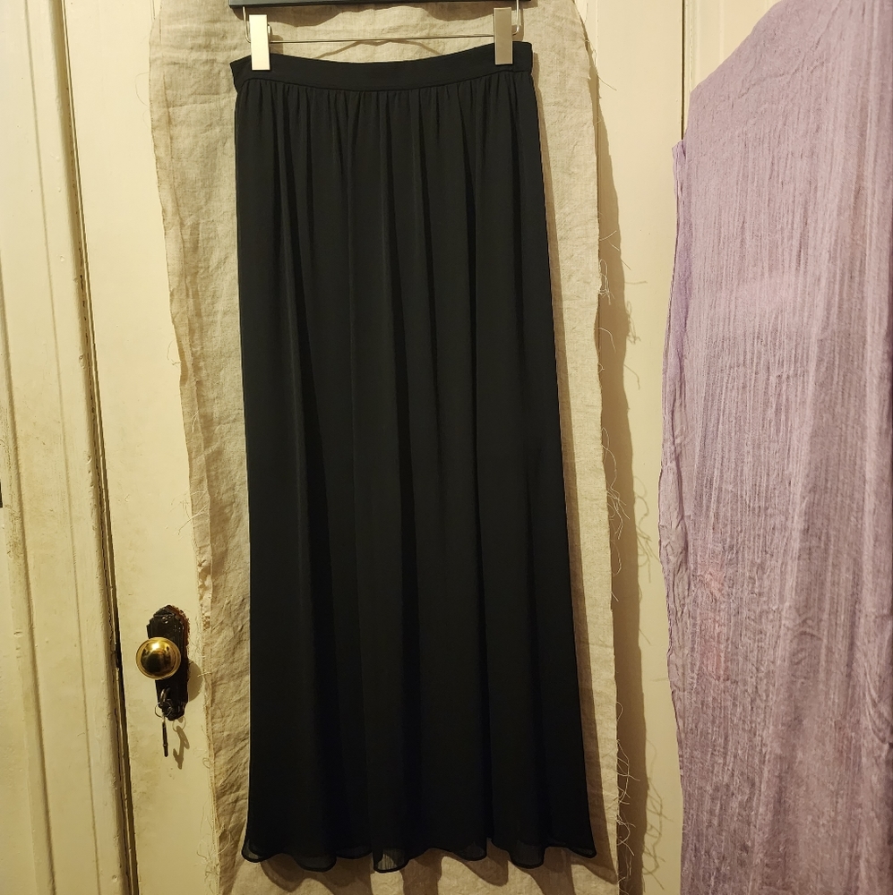 Alice and Olivia sheer maxi with short under skirt. Size 8